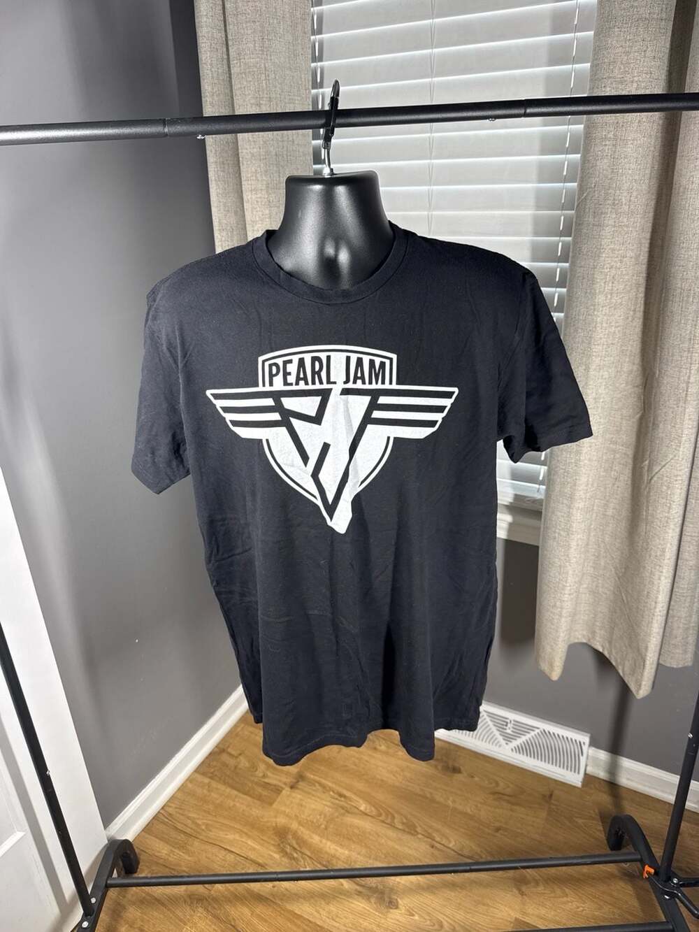 Pearl Jam Logo Graphic T-Shirt Black XL